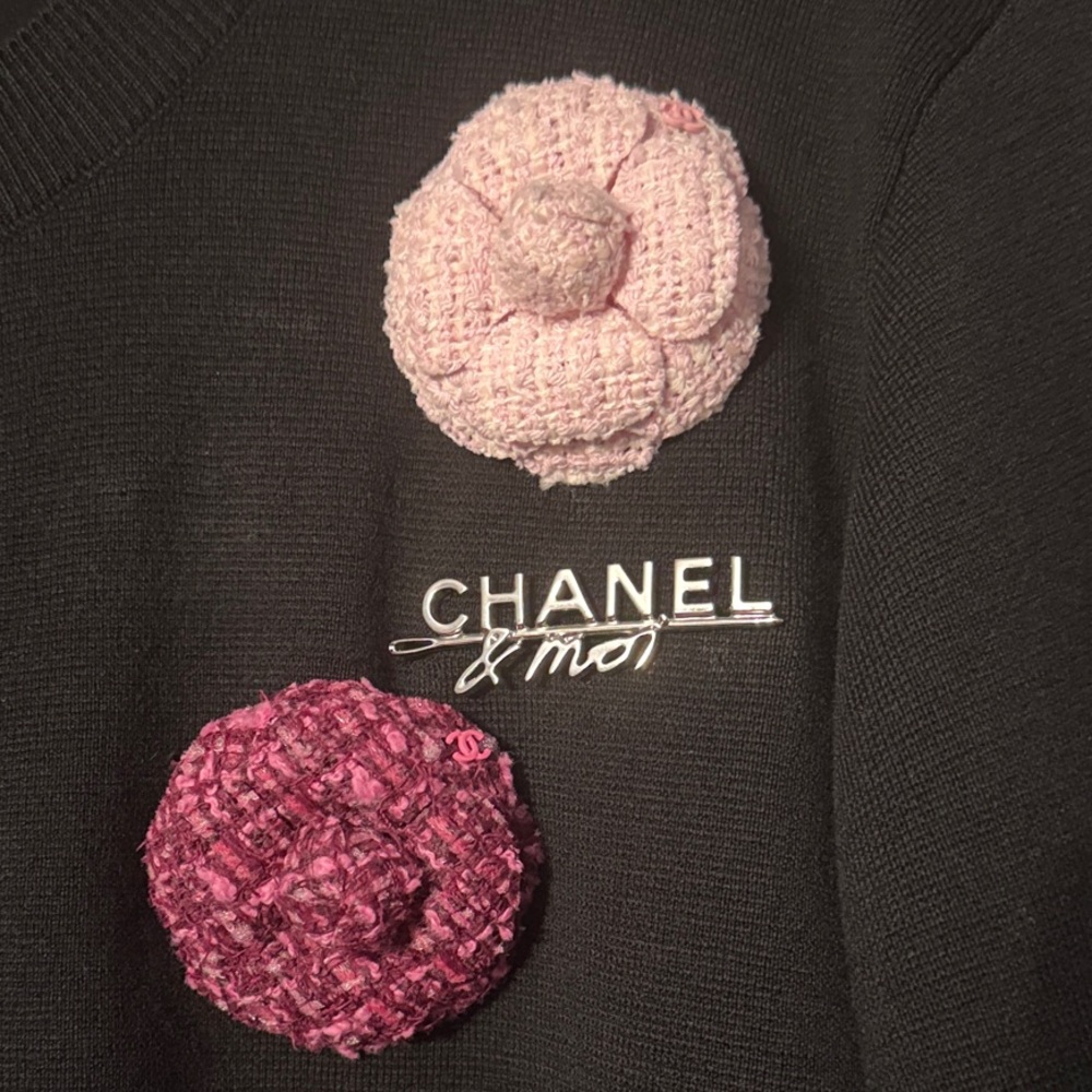 CHANEL Camelia DUO* Brooch(es)